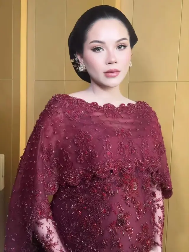 HPL Semakin Dekat, Dua Gaya Bumil Elegan di Akad Nikah dan Resepsi El Rumi-Syifa Hadju