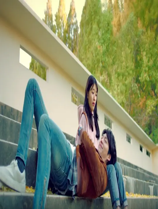 Drama Uncontrollably Fond ditayangkan pukul 10 malam  setiap hari Rabu dan Jumat di stasiun televisi KBS. (Soompi/Bintang.com)