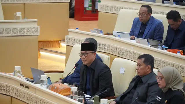 Kepala Badan Kepegawaian Negara (BKN) Zudan Arif Fakrulloh saat RDP dengan Komisi II DPR bersama KemenPANRB, Kemendagri, BNPP, dan Otorita IKN, Selasa, 25 November 2025. (Foto:BKN)