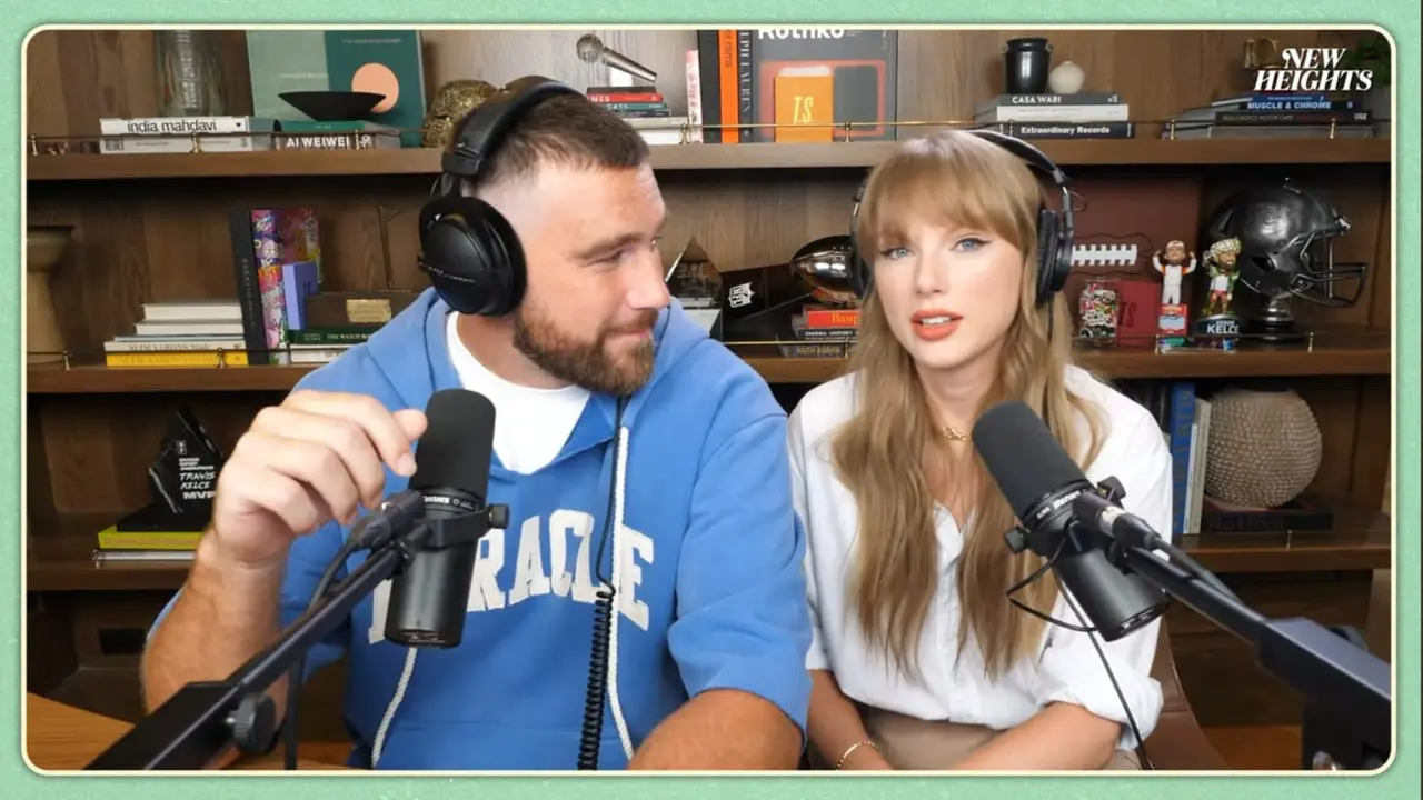 Apakah Taylor Swift Mengenakan Merchandise-nya Sendiri untuk Mengumumkan Album Barunya, "The Life of a Showgirl"?