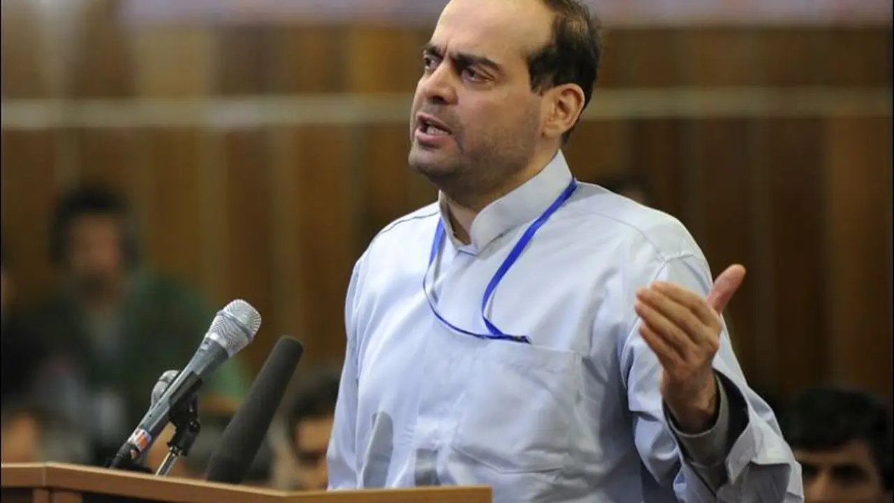 Miliarder Iran Mahafarid Amir Khosravi