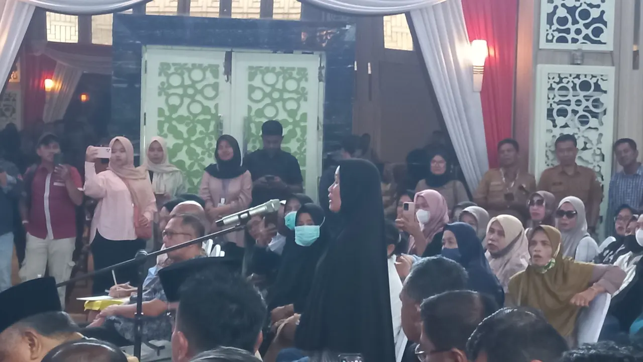 Suasana pertemuan membahas polemik hauling dan stockpile batu bara di Kota Jambi