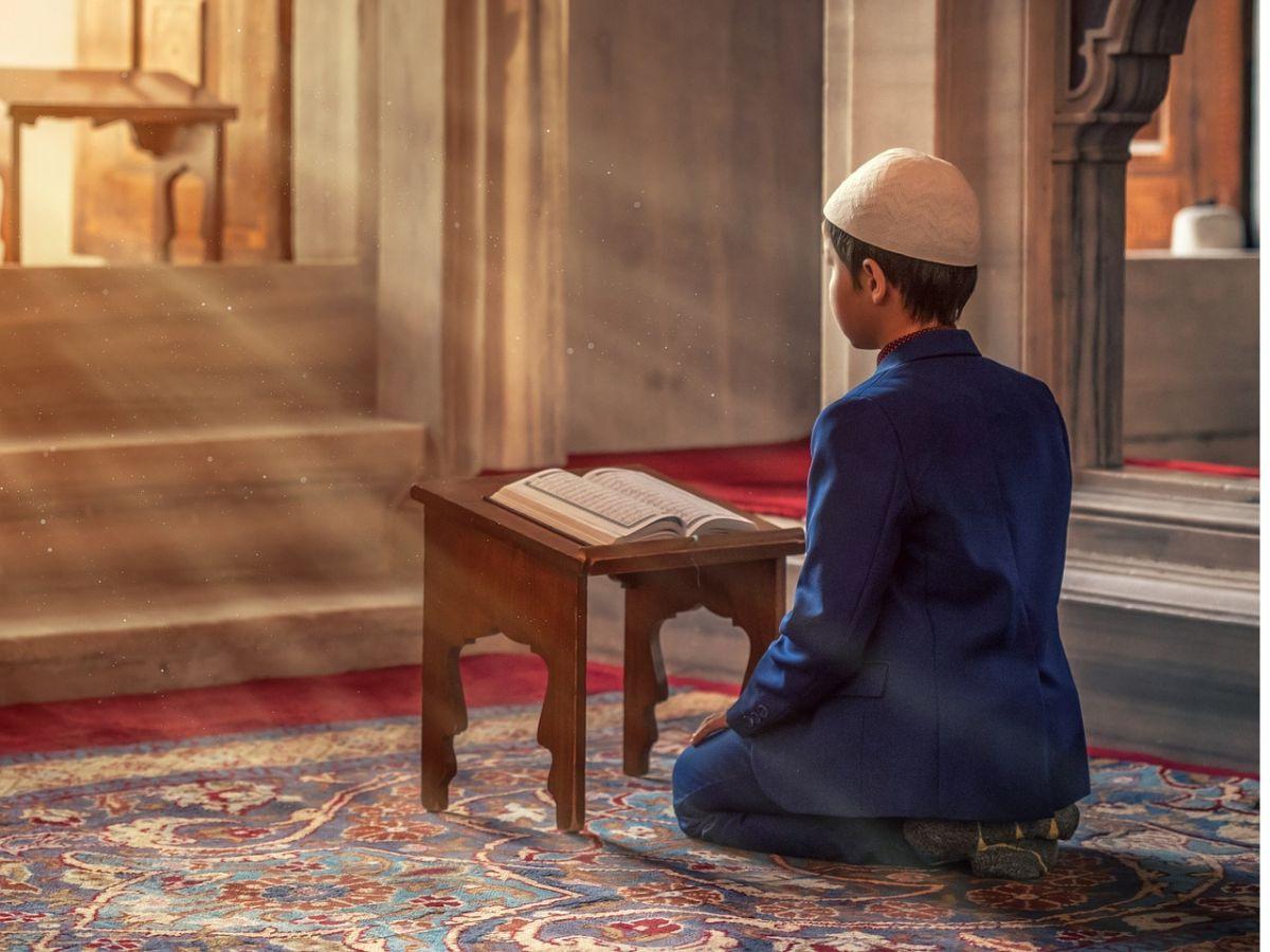 Pengertian Tahiyat Akhir