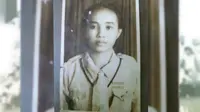 Olly Siti Soekini, pengibar bendera pertama di Cirebon. (Panji Prayitno/Liputan6.com)