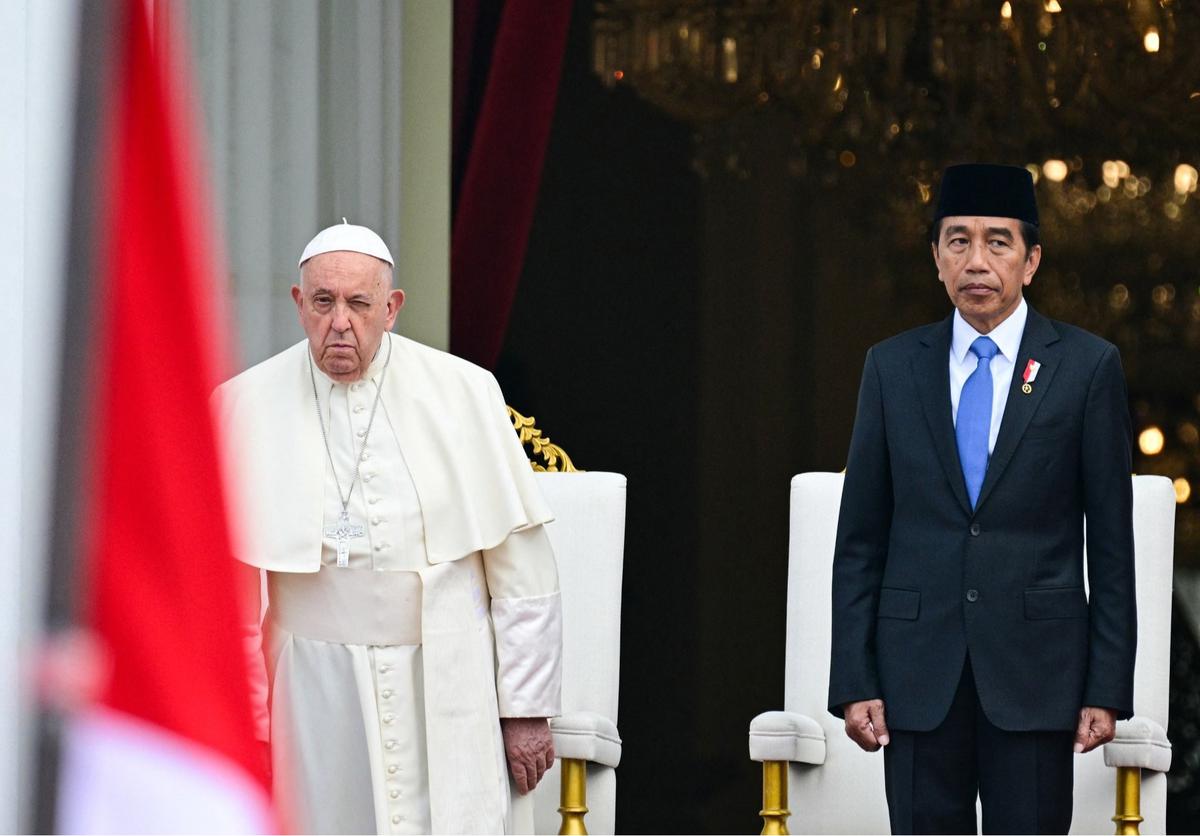 Jokowi bertemu Paus Fransiskus di Istana Merdeka