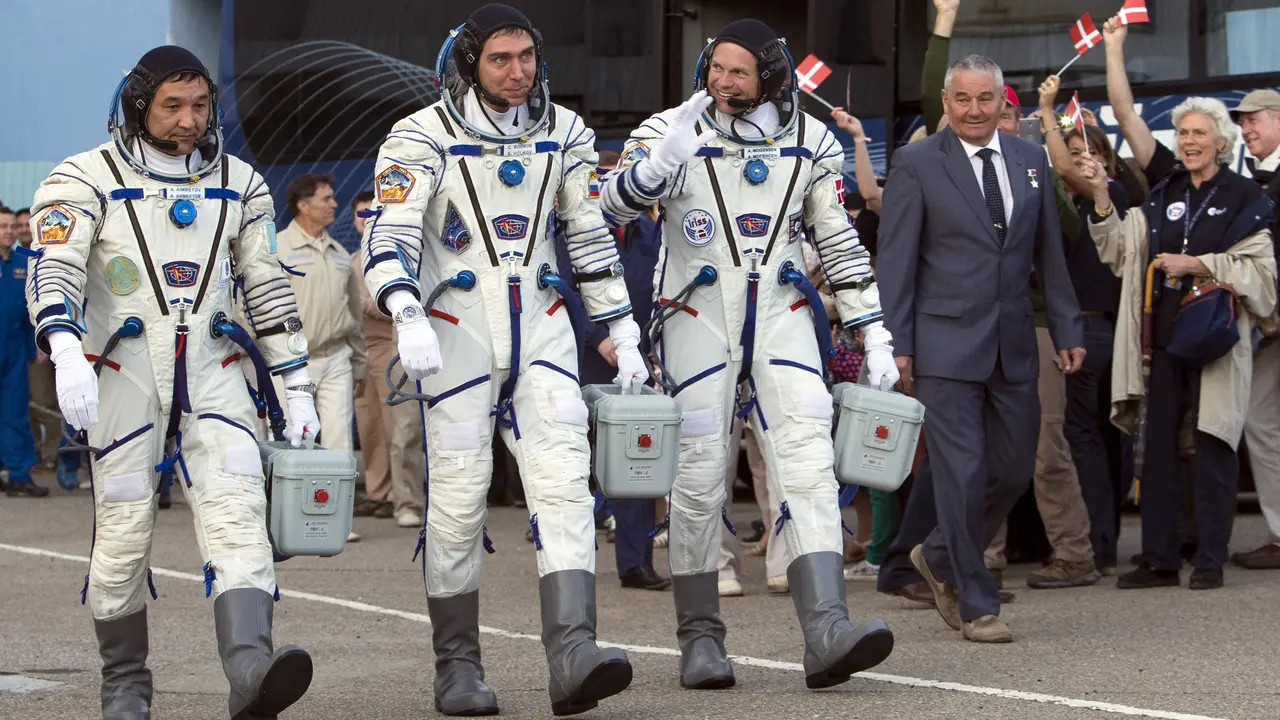 20150902-Melihat Persiapan Para Astronot Siap 'Pelesir' ke Luar Angkasa