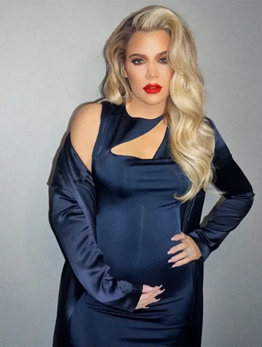 Perselingkuhan Tristan Thompson sendiri terjadi saat Khloe Kardashian hamil anaknya. (instagram/khloekardashian)