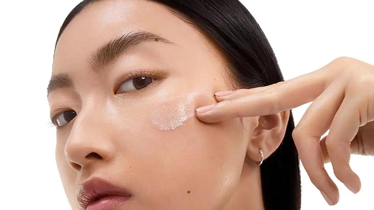 Mulai dengan Skincare yang Ringan dan Melindungi Kulit