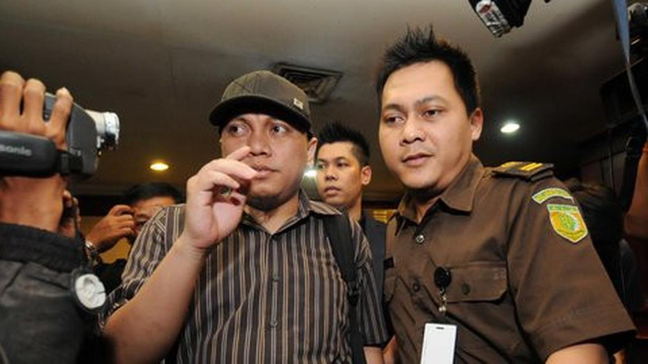 Di Gunung Sindur, Gayus dijaga tiga lapis oleh Polisi dan TNI