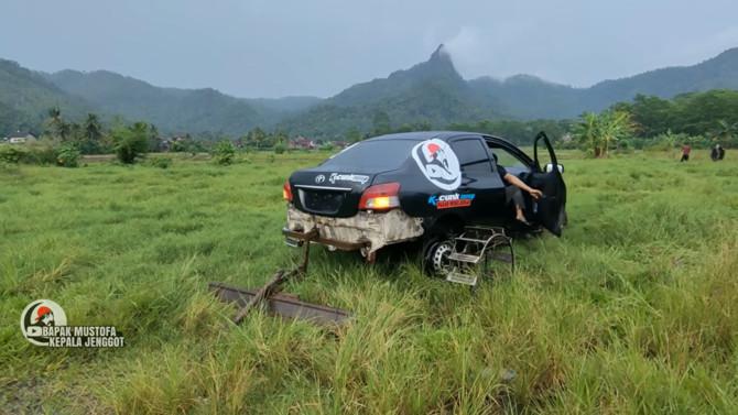 kanal YouTube BAPAK MUSTOFA KEPALA JENGGOT ©2021 Merdeka.com