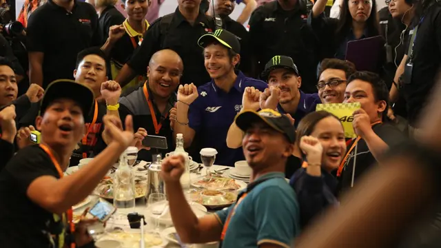 Lagi-Lagi, Rossi dan Vinales Bikin Geger Publik Tanah Air