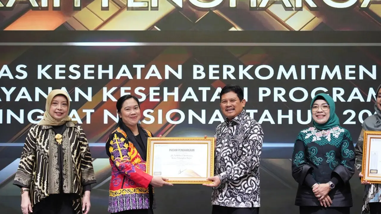 BPJS Kesehatan Beri Penghargaan Bergengsi untuk Puskesmas dan Klinik Terbaik. Penghargaan diberikan kepada fasilitas kesehatan terbaik dari Puskesmas, Klinik hingga Rumah Sakit, bukti komitmen pelayanan (Foto: Humas BPJS Kesehatan)