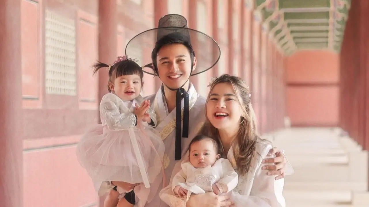 Felicya Angelista dan keluarga kecilnya di Korsel
