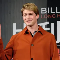 Joe Alwyn merupakan seorang aktor yang telah membintangi beberapa judul film seperti Ang Lee, Billy Lynn’s Long Halftime Walk. Mengenai hubungannya dengan Taylor Swift, sampai saat ini memang belum diketahui kebenarannya. (AFP/Bintang.com)