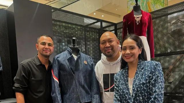 Gaya Duo Bestie Nagita Slavina dan Selvi Ananda Pakai Tas Mahal Hadiri Pameran Busana Karya Didit Hediprasetyo