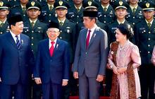 Prabowo Subianto Pijat Tipis-Tipis Maruf Amin di Acara Praspa TNI Polri, ini Momen Akrabnya Ada Jokowi