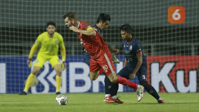 Foto: Tensi Tinggi Kala Arema FC Berhadapan Dengan PSM Makassar di Ajang BRI Liga 1
