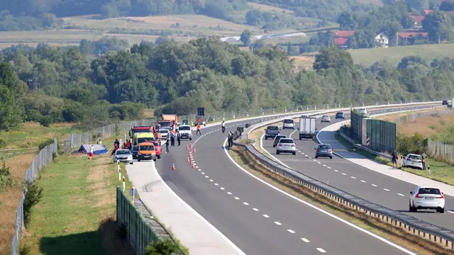 Kecelakaan bus di Kroasia. (AP)
