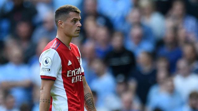 Foto: Termasuk Pascal Struijk, 6 Pemain dengan Koleksi Kartu Merah hingga Pekan Keempat Liga Inggris 2021/2022