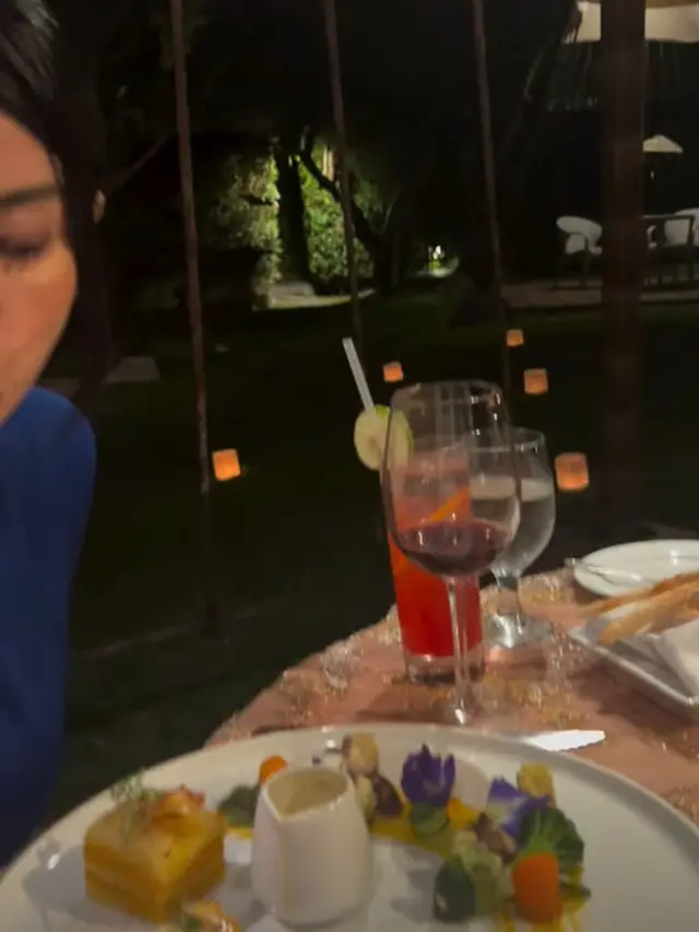 Momen Dinner Ari Lasso dan Dearly Joshua di Bali (Foto: Instagram @dearlyjoshua)