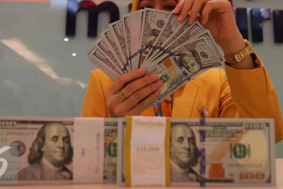 Nilai tukar rupiah terhadap dolar Amerika Serikat (AS) menguat pada perdagangan menuju akhir pekan ini. 