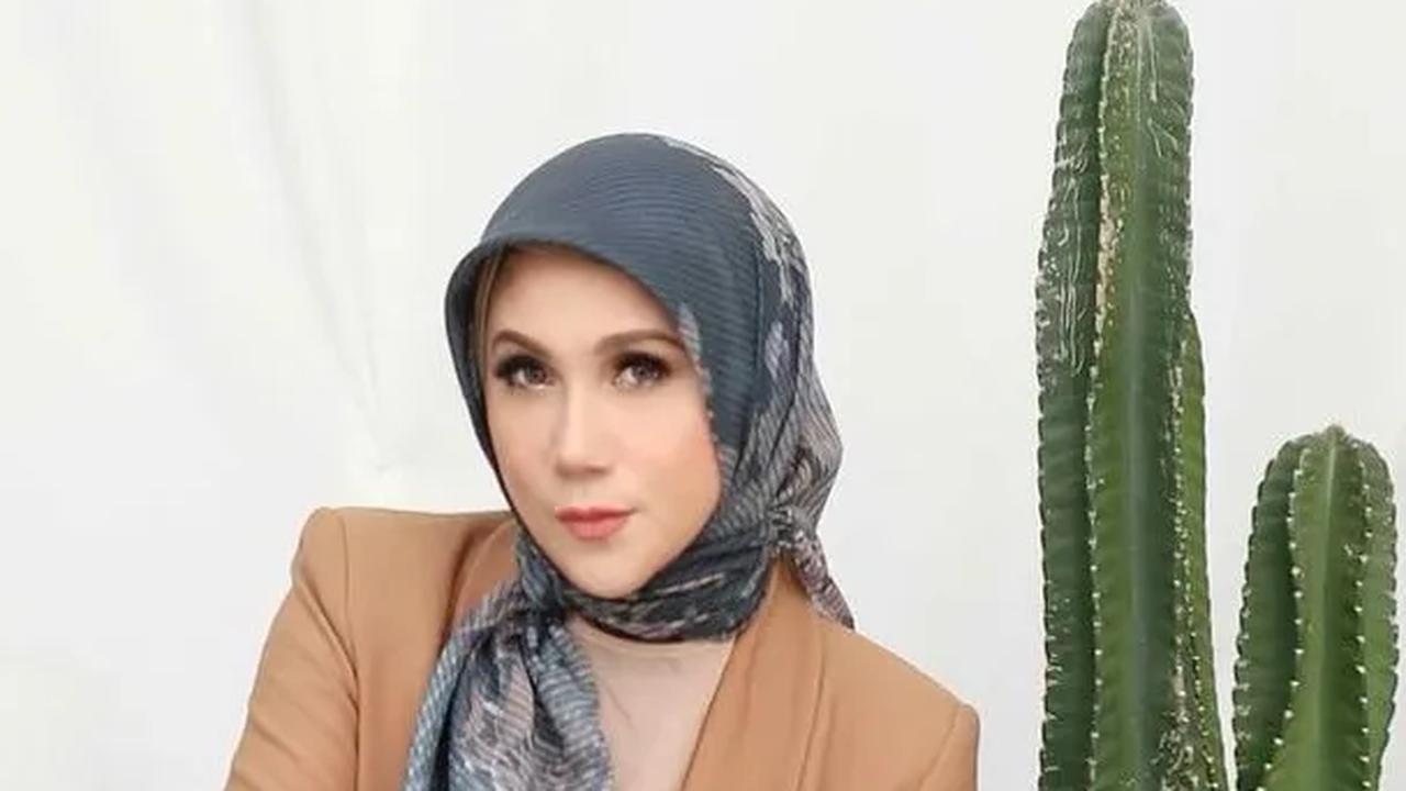 Bersahabat, Potret Marini Zumarnis Bareng Istri Jenderal Bintang 3 Polri, Cantik dan Elegan