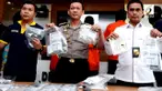 Polri menggandeng Pusat Pelaporan Analisis Transaksi Keuangan (PPATK) untuk mengusut aliran dana sindikat penebar kebencian, Saracen. 