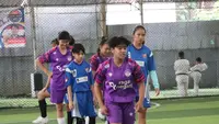 Asosiasi Sepak Bola Wanita Indonesia (ASBWI) berharap sepak bola putri Tanah Air lebih diperhatikan oleh PSSI setelah menggelar coaching clinic. (Bola.com/Dok.ASBWI).