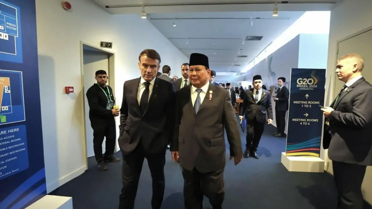 Presiden RI Prabowo Subianto melakukan pertemuan bilateral dengan Presiden Prancis Emmanuel Macron disela-sela Konferensi Tingkat Tinggi (KTT) G20 di Rio de Janeiro, Brasil, Selasa, 19 November 2024.