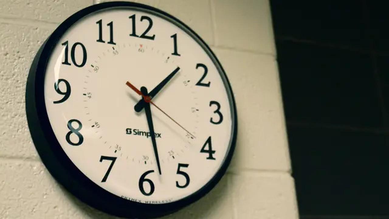 Cerita Seorang Siswa Saat Disuruh Membaca Jam Analog: Enggak Paham, Bu
