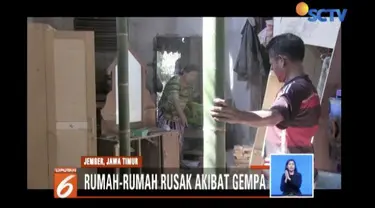 Belasan rumah di Situbondo, Jawa Timur, rusak akibat gempa. Bangunan runtuh hingga merosak perabotan rumah.