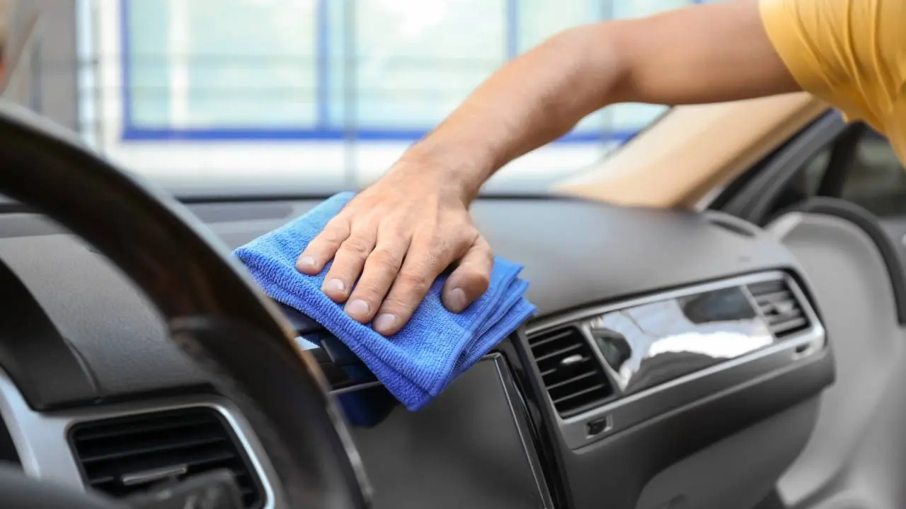 interior cleaner mobil