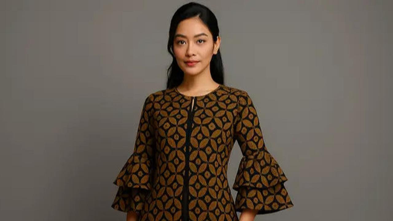 Koleksi Baju Batik Lengan Lonceng Dua Tingkat Motif Kawung Modern, 7 Pilihan untuk Gaya Anggun