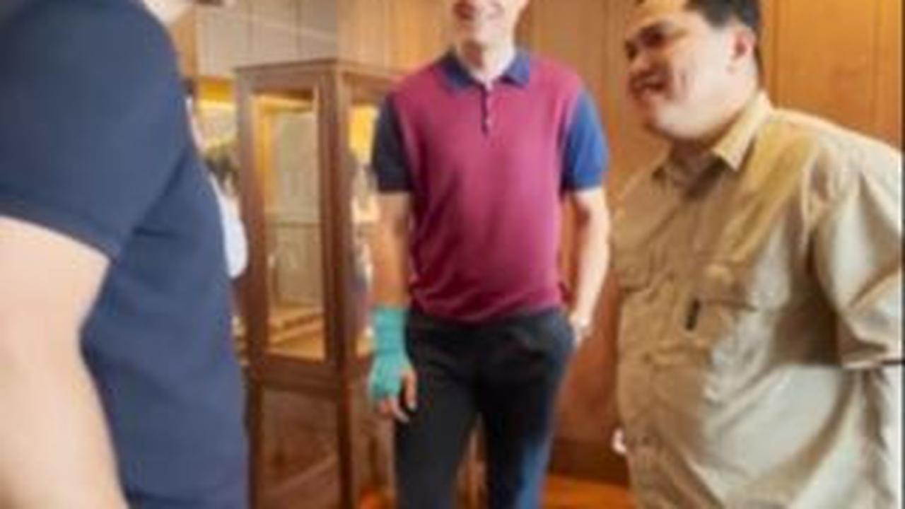 "Terima kasih sudah datang Vidic dan Morientes," tutup Erick Thohir. <br>