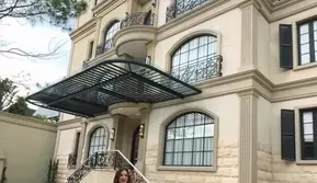 Melongok Rumah Tasya Farasya yang Punya 4 Lantai, Berhias Marmer dan Chandelier Mewah