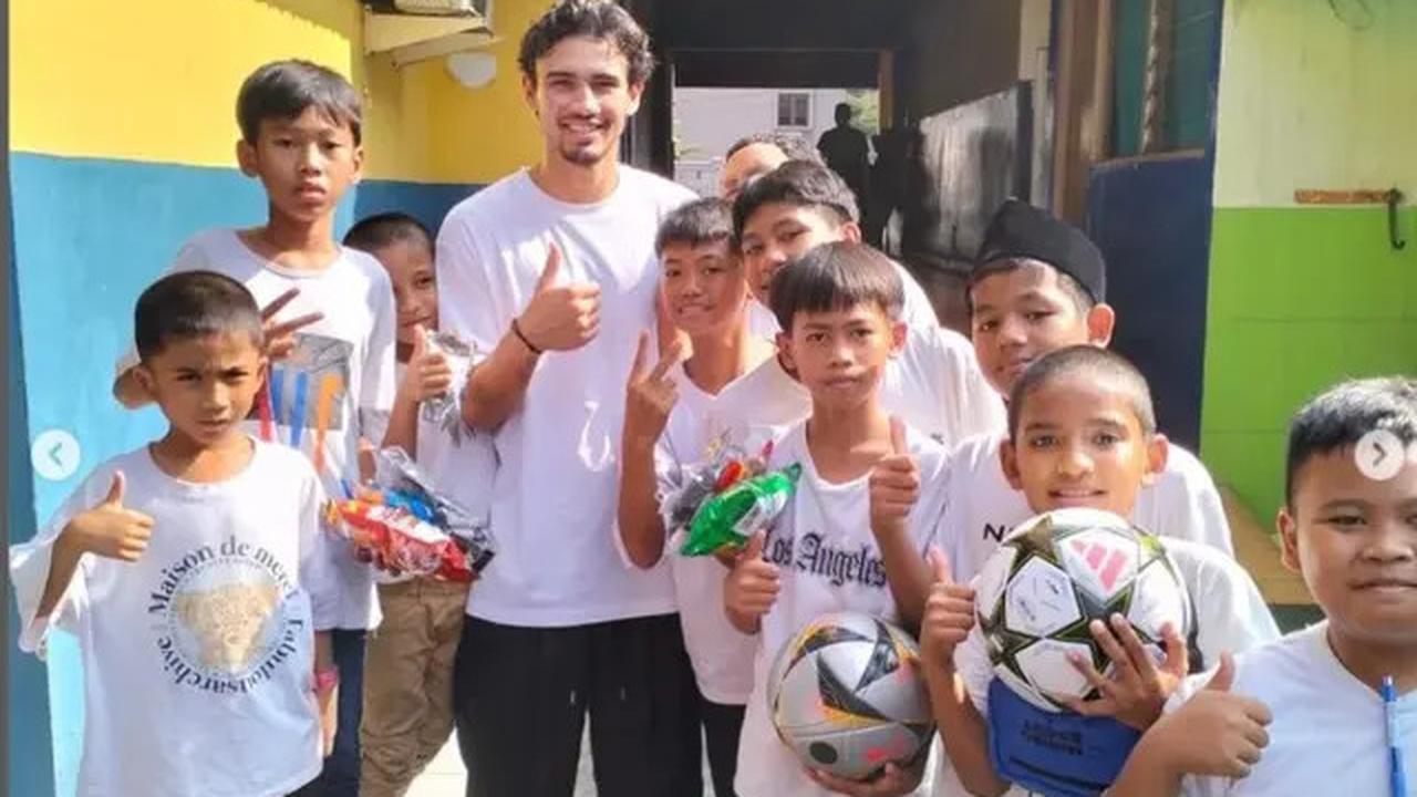 Pesona Fefe Slinkert Pacar Nathan Tjoe-A-On Saat Bertamu ke Rumah Raffi Ahmad