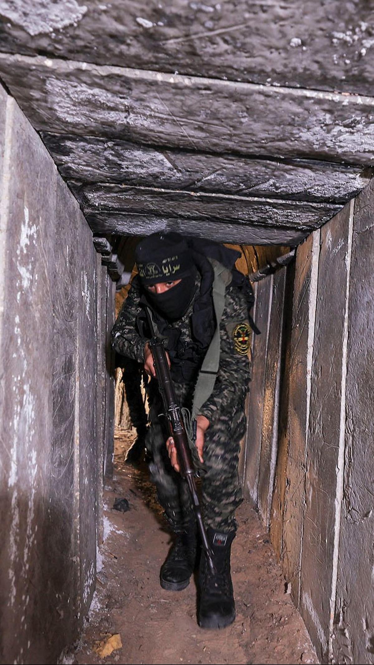 "Bahkan jika narasi mereka benar, mereka hanya menghancurkan 20 persen terowongan," kata&nbsp;Yehya Al-Sinwar.&nbsp;AFP/Mahmud Hams/File