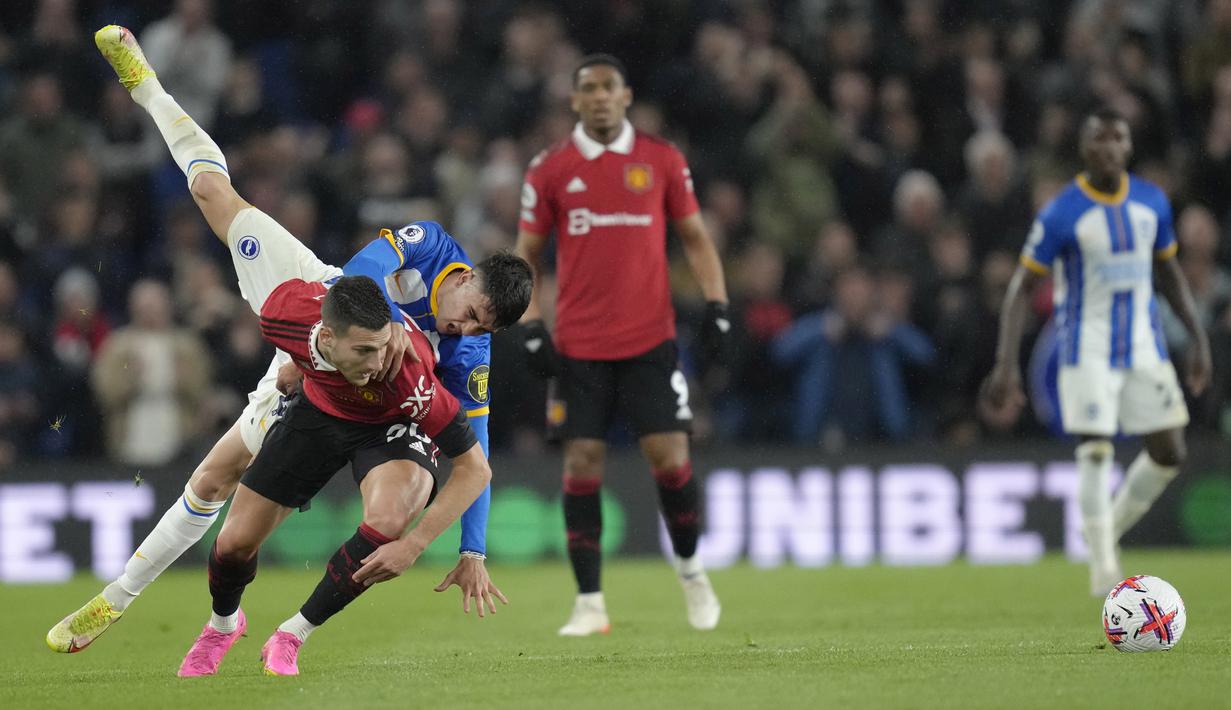Kedudukan 1-0 untuk keunggulan Brighton membuat MU harus pulang dengan kepala tertunduk dan gagal menggeser Newcastle United dari posisi ketiga dalam klasemen Premier League. (AP Photo/Kirsty Wigglesworth)
