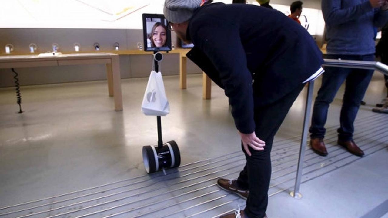 Robot di Sydney ini ikut antre iPhone 6s sejak subuh