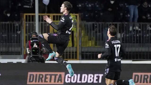Foto: Dusan Vlahovic Borong 2 Gol, Juventus Menang Tipis Atas Empoli di Liga Italia