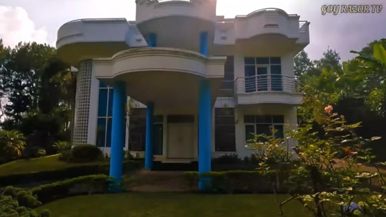 5 Potret Rumah Megah Bak Istana Ayu Azhari Sudah Lama Tak Dihuni, Perabot Lengkap dan Terawat dengan Baik
