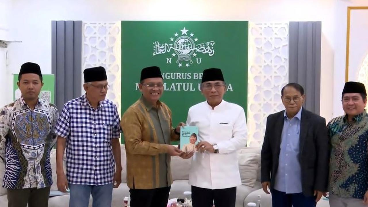 Gus Yahya: PBNU Harus Bertindak Strategis, Luncurkan Buku Menavigasi Perubahan NU dan Pesantren