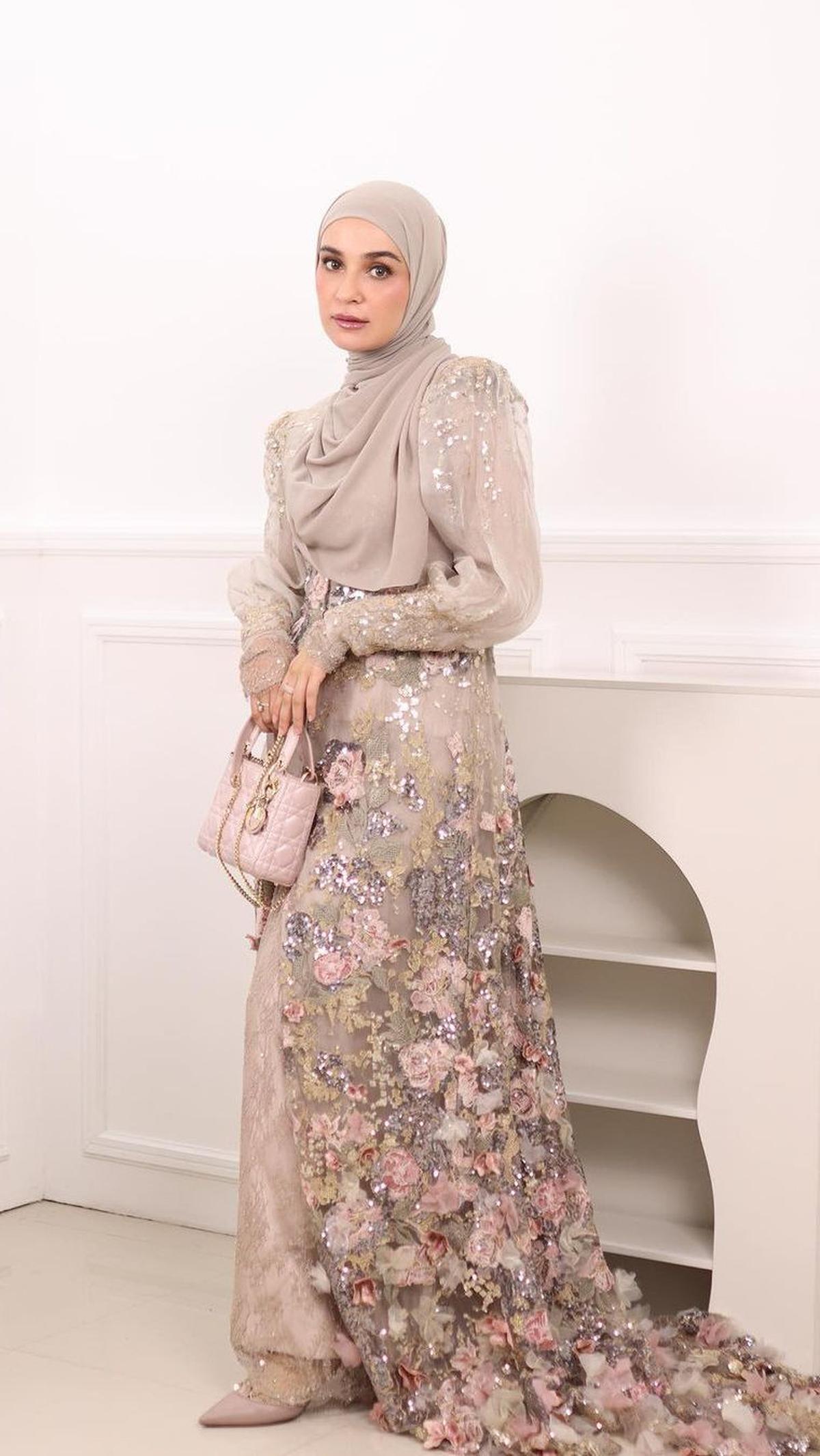 <b>Dress Full Bordir&nbsp;</b><br>