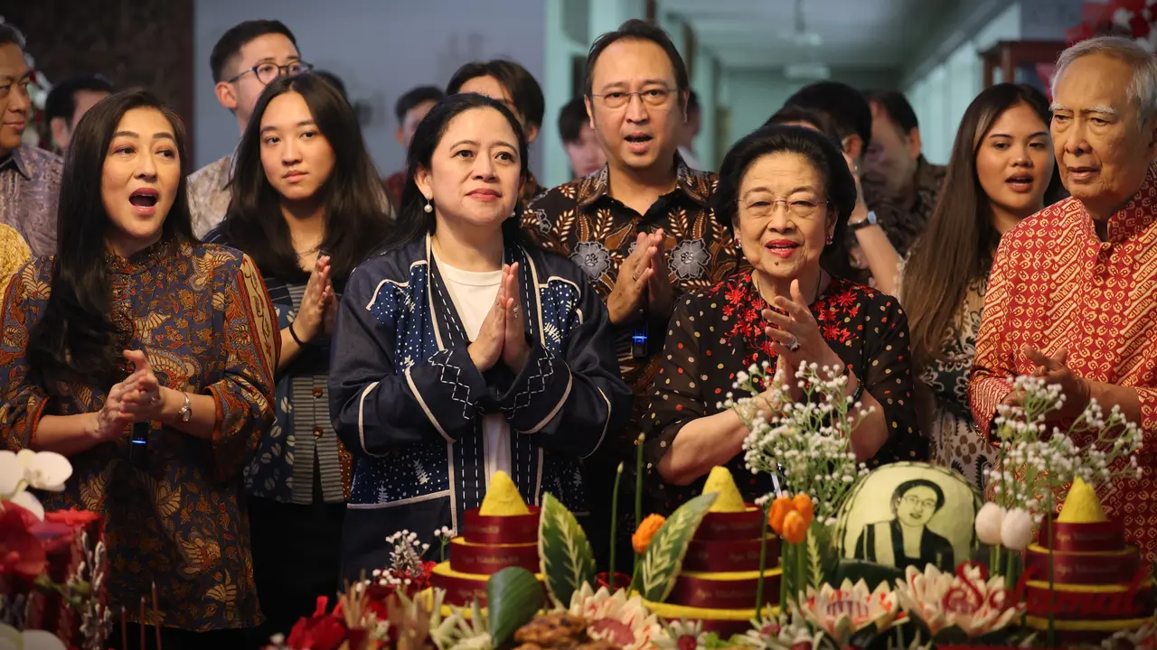 Perayaan HUT ke-78 tahun Presiden Kelima RI Megawati Soekarnoputri, digelar secara sederhana. Acara dihadiri keluarga inti dan sahabat-sahabatnya di Istana Batu Tulis, Bogor, Jawa Barat, Kamis (23/1/2025).