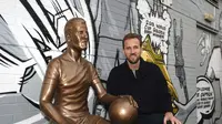 Kembali ke Tempat Awal Berkarier, Harry Kane Hadiri Peresmian Patung Dirinya