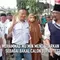 Diiringi lantunan rebana dan dikawal ratusan pendukungnya, Muhammad Mu'min mendaftarkan dirinya sebagai bakal calon Bupati Tegal, Jawa Tengah melalui PDI Perjuangan. (Foto:Liputan6)