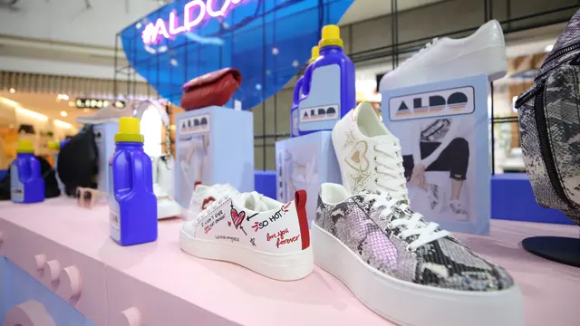 Aldo Retro Pop Up Store