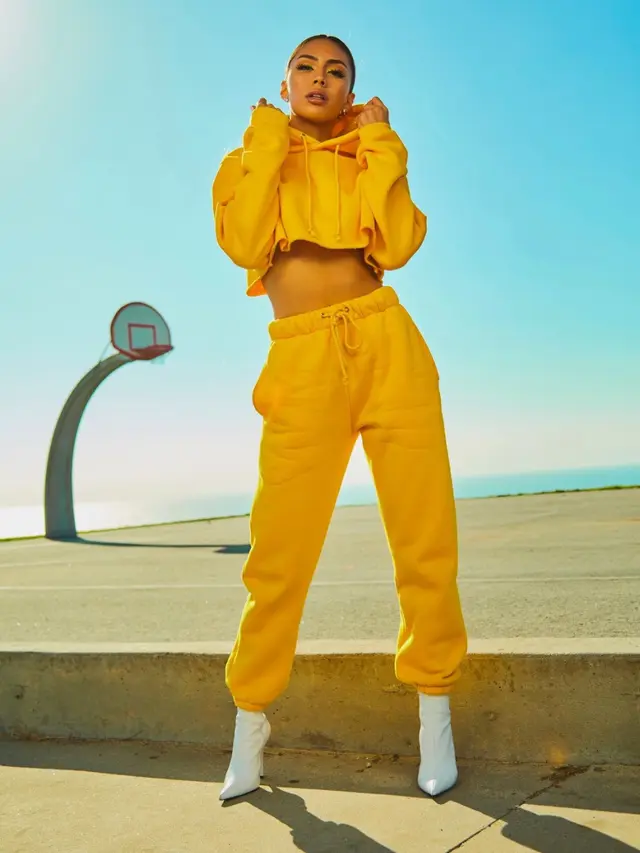 Ilustrasi padu padan busana