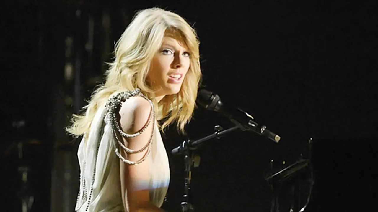 tailor-swift-140127c.jpg