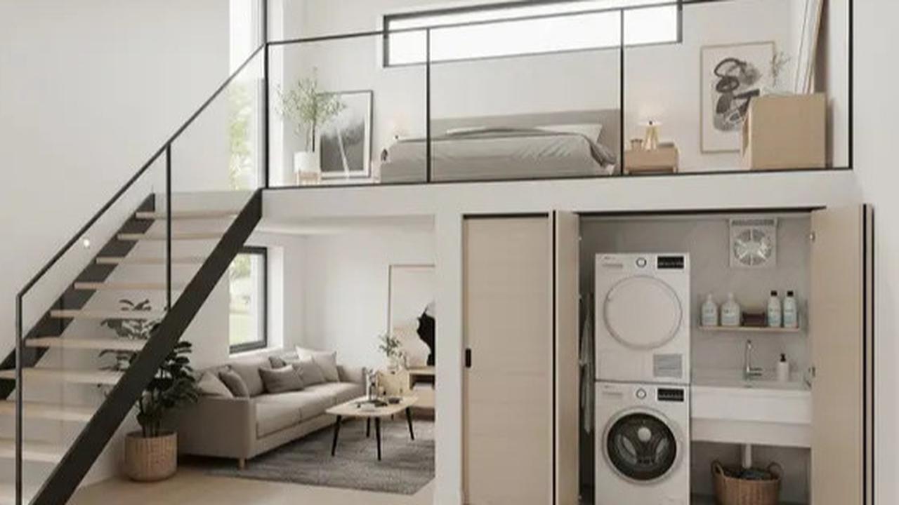 8 Desain Rumah Kecil Mezzanine dengan Area Laundry Tersembunyi di Bawah Tangga, Hemat Ruang & Rapi